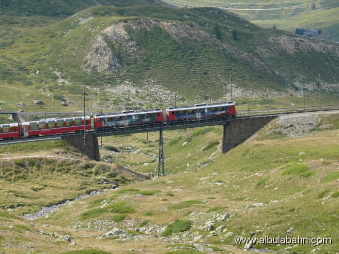 P1120529.JPG - Bernina
