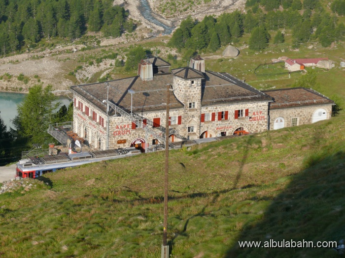 P1120614.JPG - Bernina