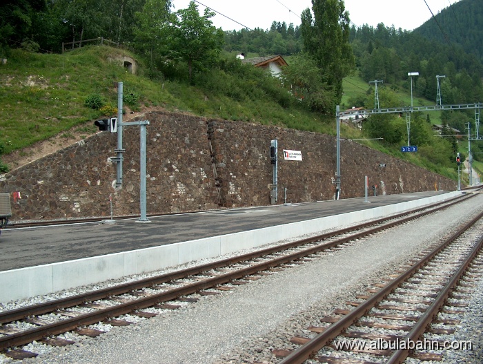 HPIM3333.JPG - Bahnhof Filisur