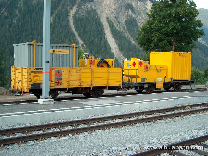 HPIM3630.JPG - Bahnhof Filisur