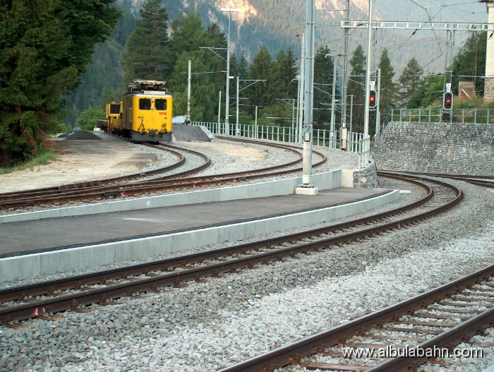 HPIM3659.JPG - Bahnhof Filisur