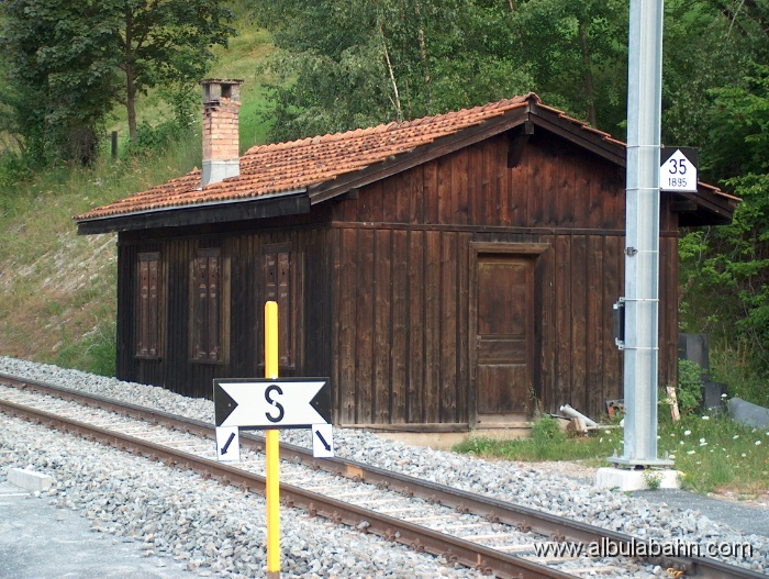 HPIM3661.JPG - Bahnhof Filisur