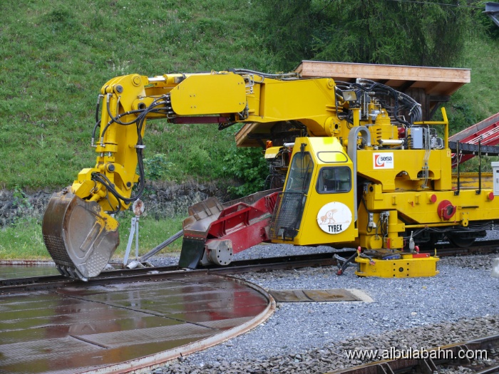 P1010842.JPG - Baustelle Landwasserviadukt