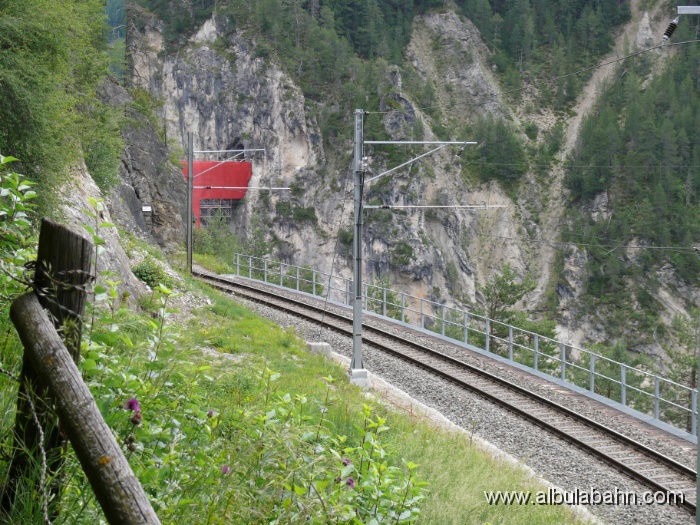 P1020467.JPG - Baustelle Landwasserviadukt