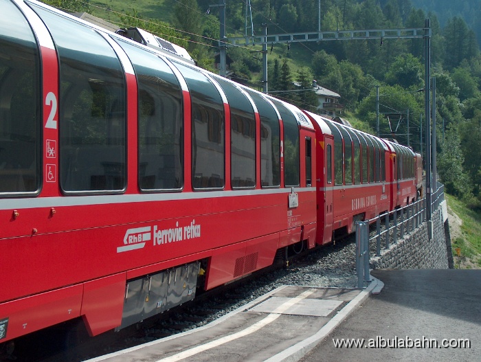 HPIM1524.JPG - Bahnhof Filisur