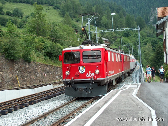 HPIM1715.JPG - Bahnhof Filisur