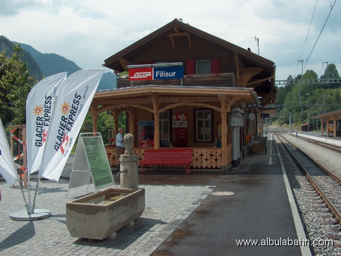 HPIM3325.JPG - Bahnhof Filisur