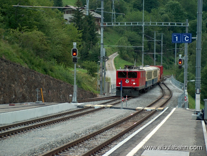 HPIM3672.JPG - Bahnhof Filisur