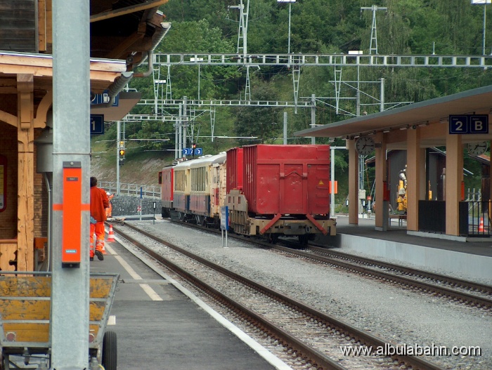 HPIM3675.JPG - Bahnhof Filisur
