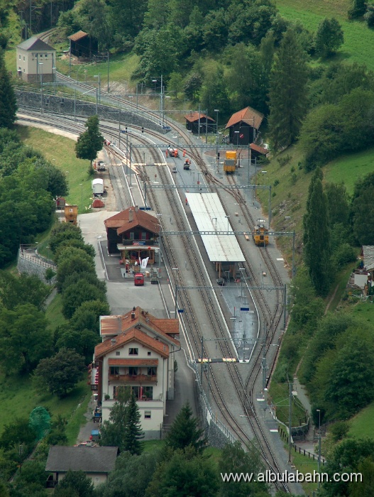 HPIM3870.JPG - Bahnhof Filisur