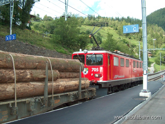 HPIM4259.JPG - Bahnhof Filisur