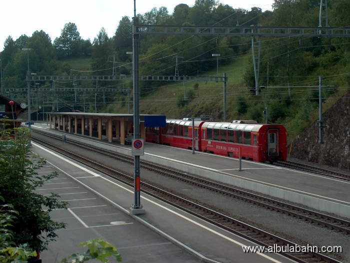 HPIM5040.JPG - Bahnhof Filisur