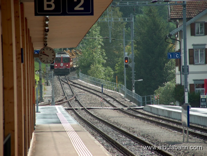 HPIM5148.JPG - Bahnhof Filisur