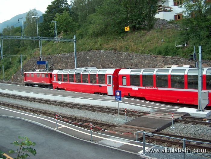 HPIM5236.JPG - Bahnhof Filisur