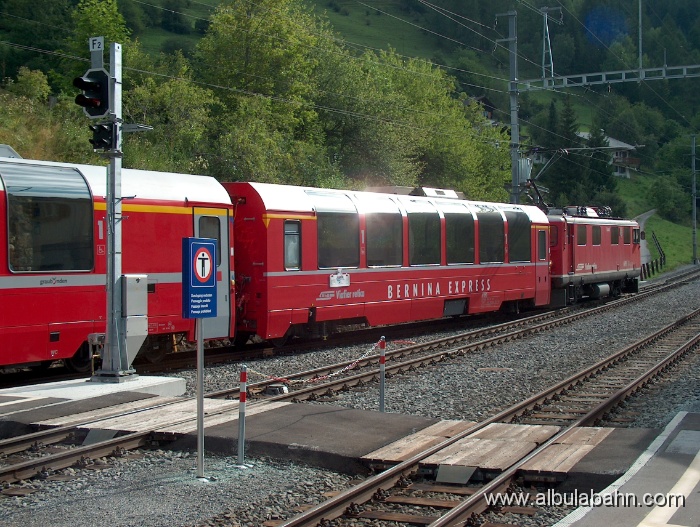 HPIM5272.JPG - Bahnhof Filisur