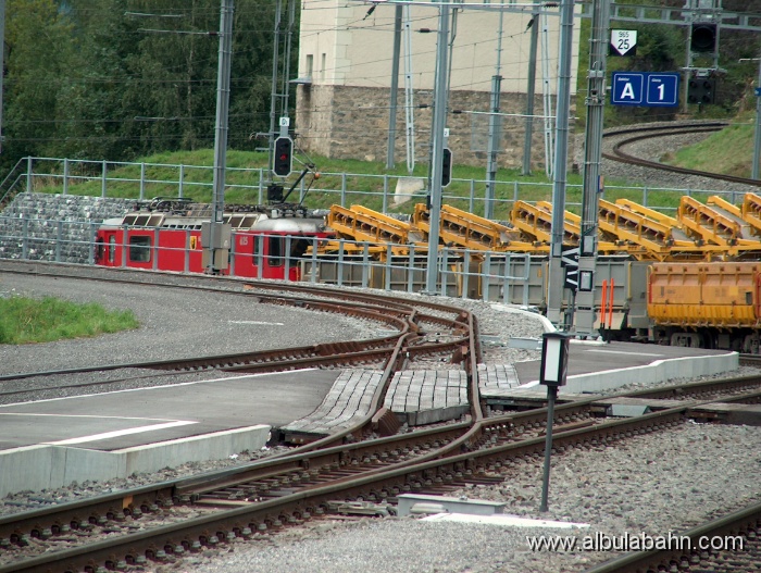 HPIM5280.JPG - Bahnhof Filisur
