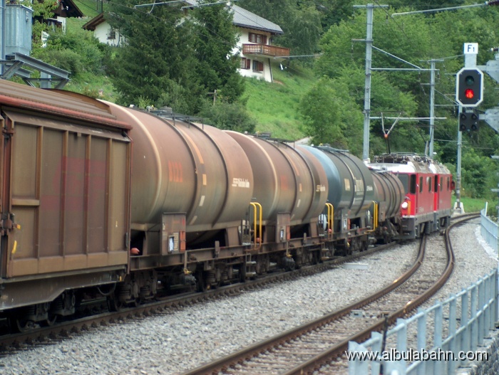 HPIM5349.JPG - Bahnhof Filisur