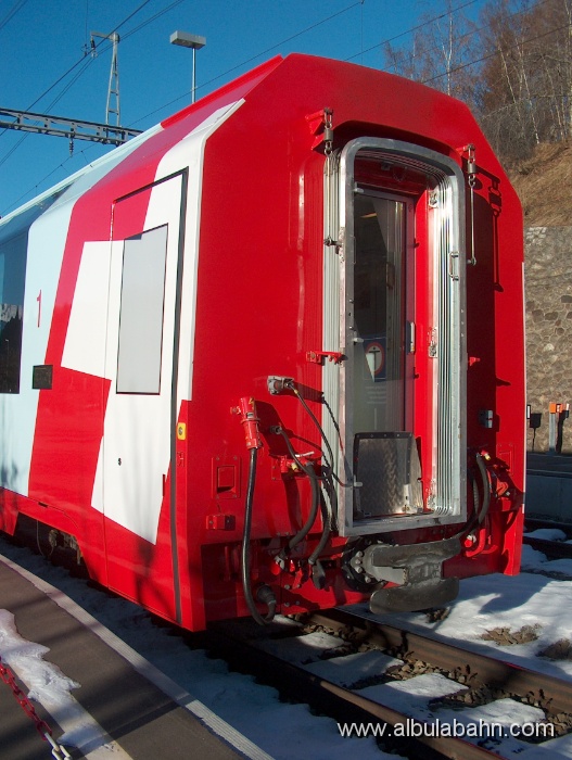 HPIM5593.JPG - Bahnhof Filisur