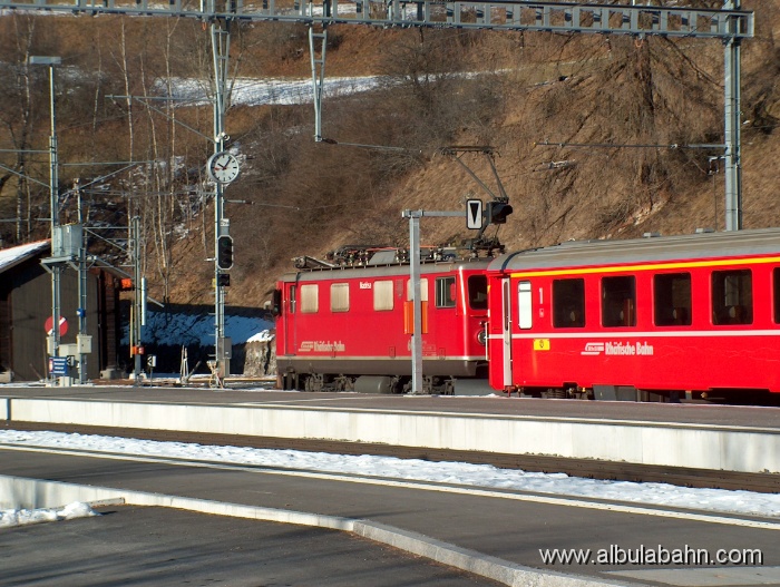 HPIM5602.JPG - Bahnhof Filisur