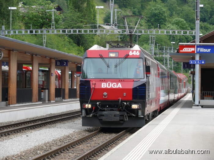 P1020441.JPG - Bahnhof Filisur