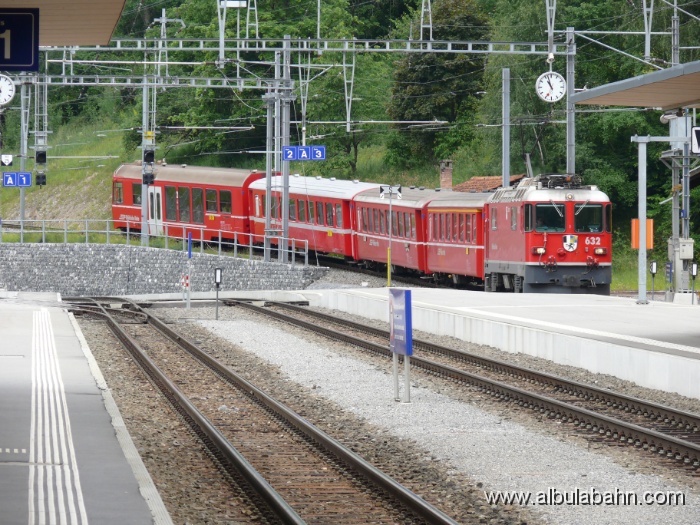 P1020454.JPG - Bahnhof Filisur