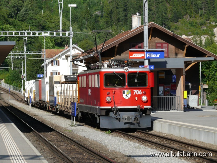 P1070444.JPG - Bahnhof Filisur