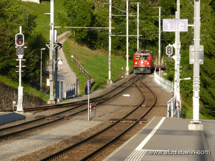 P1070796.JPG - Bahnhof Filisur