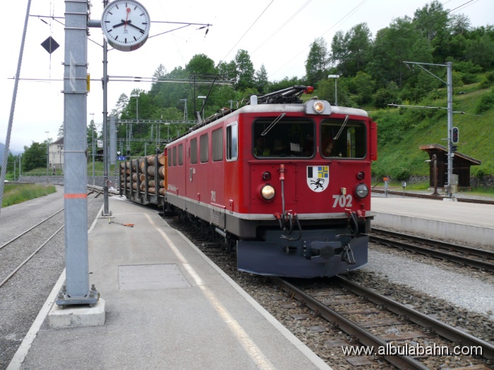 P1100441.JPG - Bahnhof Filisur