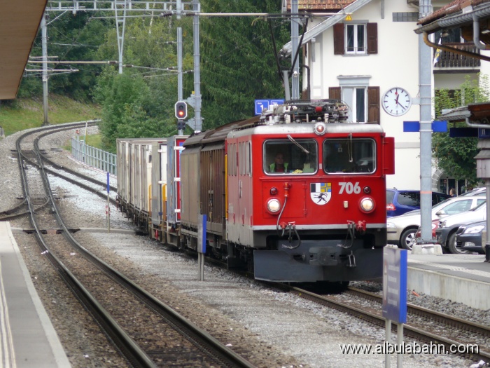 P1160304.JPG - Bahnhof Filisur