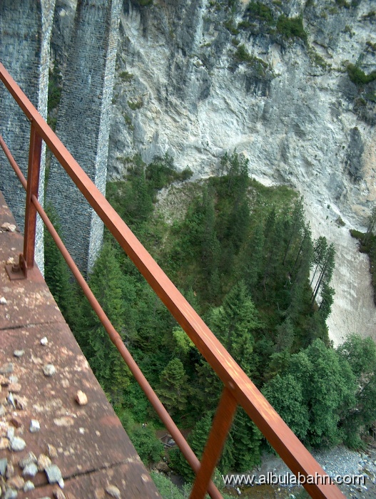 HPIM3522.JPG - Landwasserviadukt
