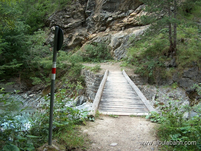 HPIM5336.JPG - Landwasserviadukt