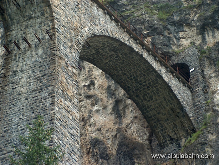 HPIM5338.JPG - Landwasserviadukt