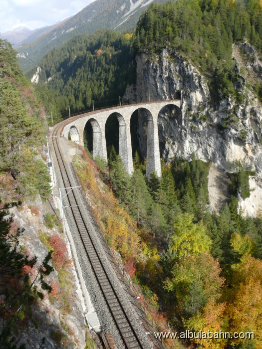 P1010168.JPG - Landwasserviadukt