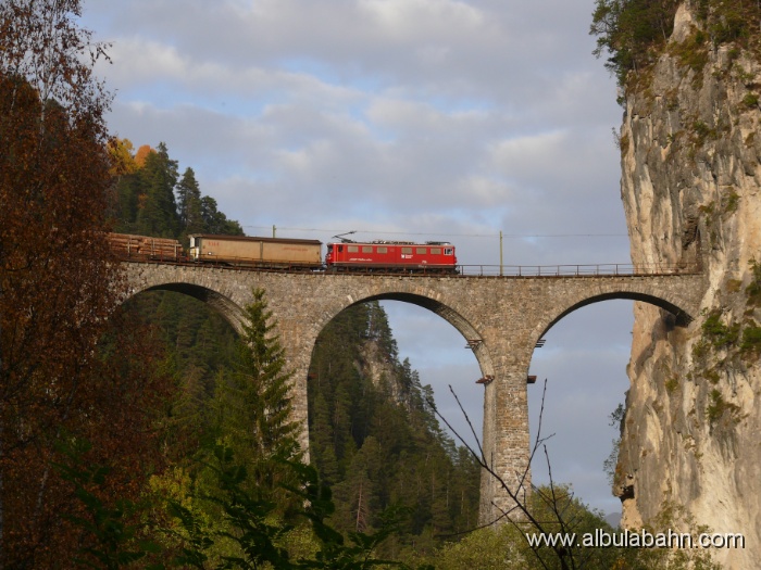 P1010210.JPG - Landwasserviadukt