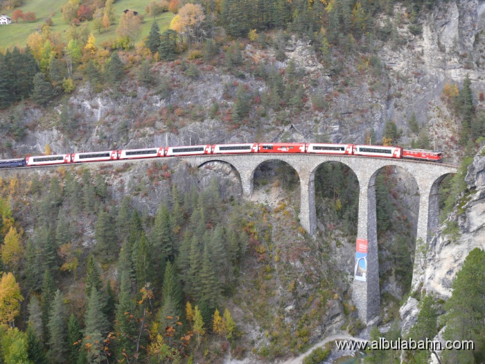 P1010312.JPG - Landwasserviadukt