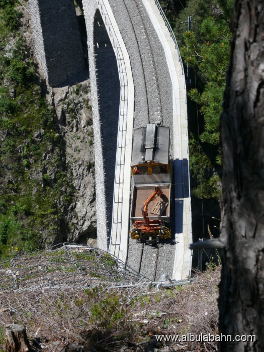 P1050374.JPG - Landwasserviadukt