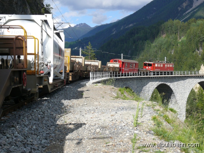 P1070430.JPG - Landwasserviadukt