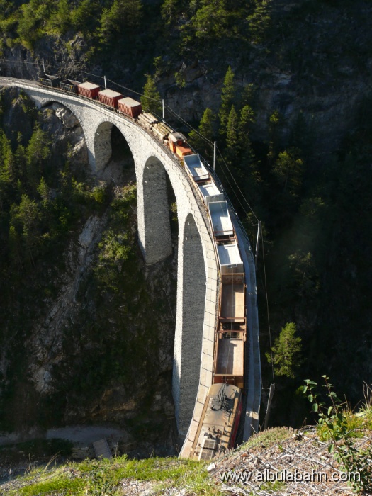 P1070756.JPG - Landwasserviadukt