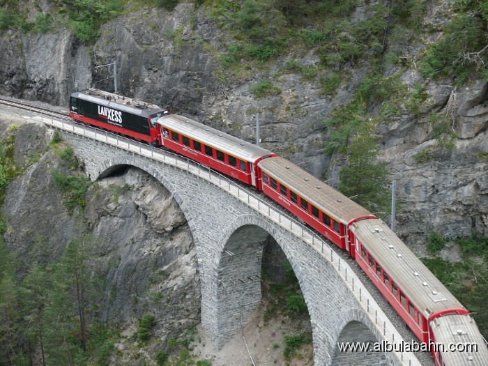 P1080444.JPG - Landwasserviadukt