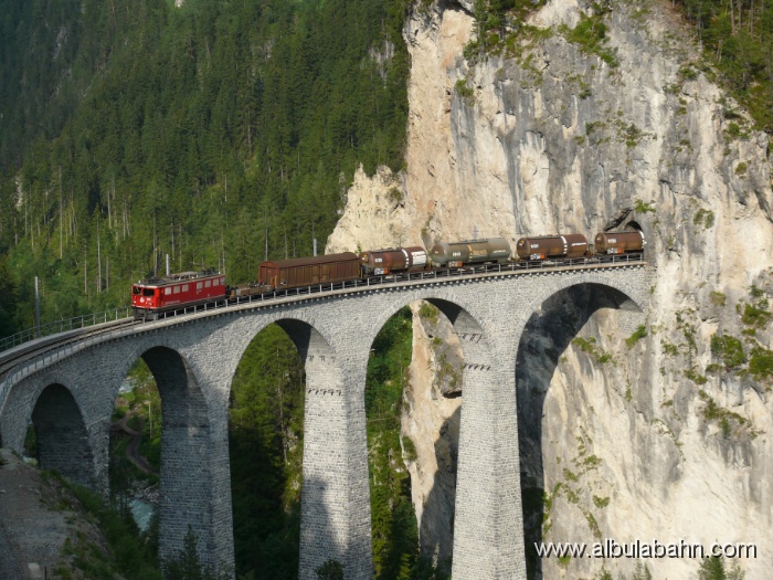P1080586.JPG - Landwasserviadukt