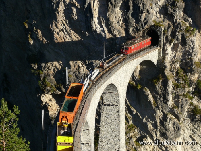 P1090517.JPG - Landwasserviadukt