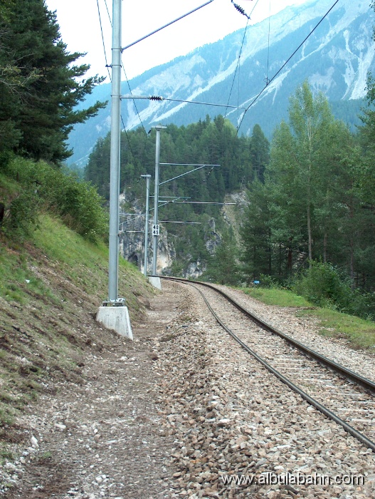 HPIM5111.JPG - Kurz vor dem Landwasserviadukt