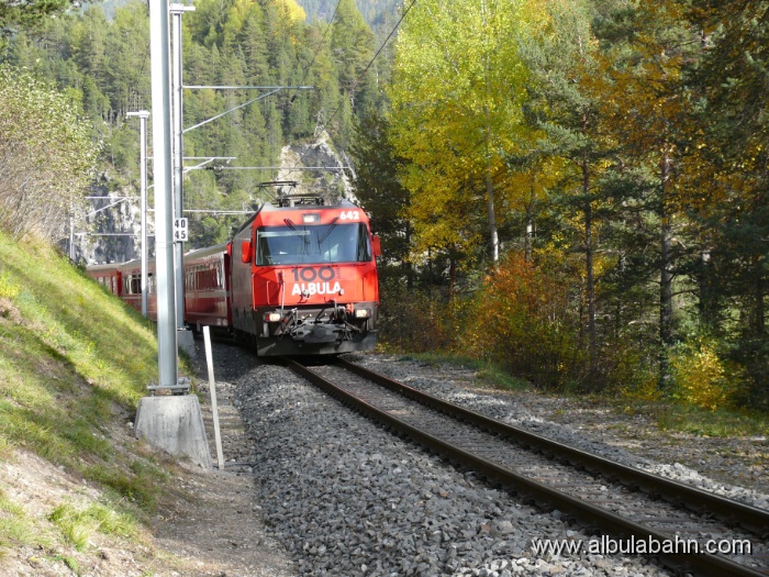 P1010164.JPG - Kurz vor dem Schmittentobelviadukt