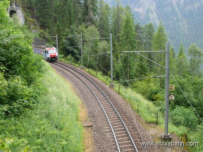 P1010895.JPG - Filisur Schlossbergtunnel - Greifensteintunnel