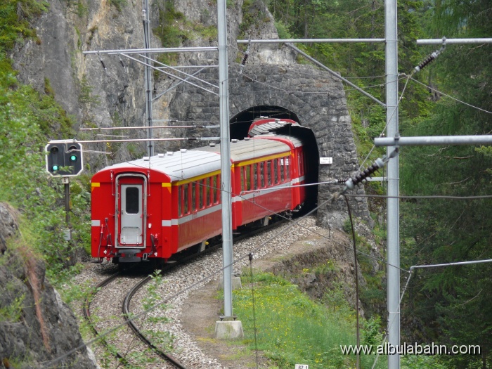 P1010989.JPG - Ruegnatunnel
