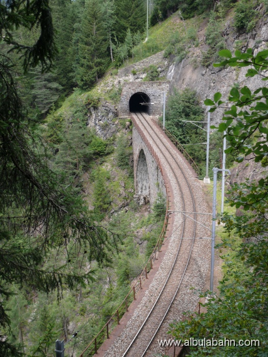 P1030076.jpg - Stulsertobelviadukt