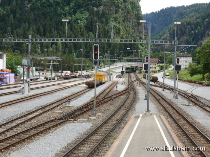 P1020298.JPG - Bahnhof Thusis
