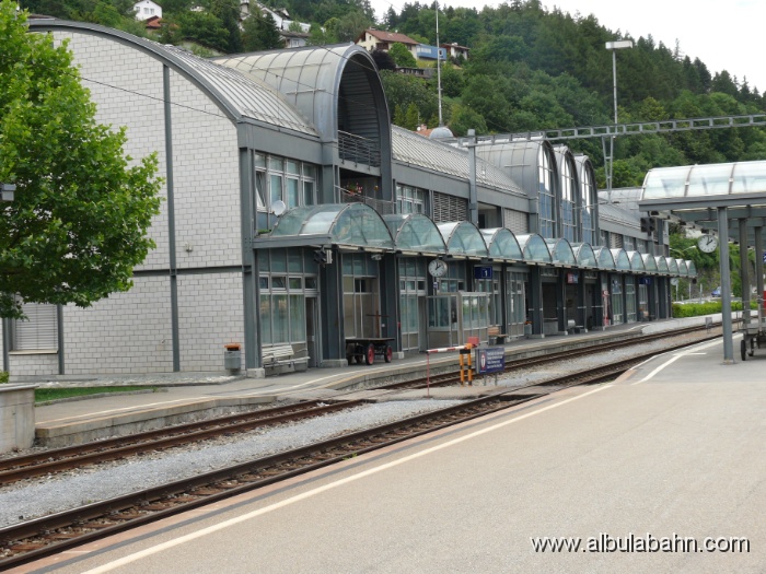 P1020304.JPG - Bahnhof Thusis