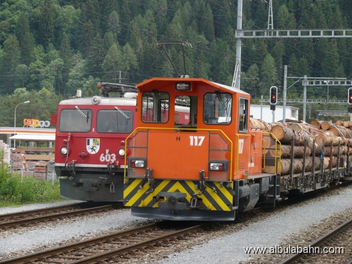 P1020325.JPG - Bahnhof Thusis