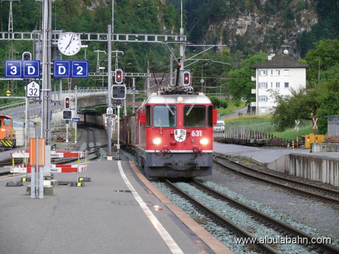 P1150242.JPG - Bahnhof Thusis